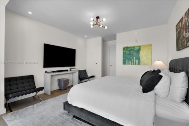 Residence 510 at The Ritz-Carlton Residences, Miami Beach offers