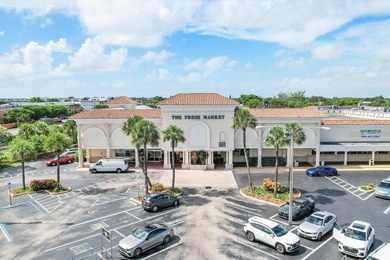 Opportunity in Prime Boca Raton Location! This top-floor corner