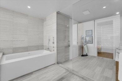 Residence 510 at The Ritz-Carlton Residences, Miami Beach offers