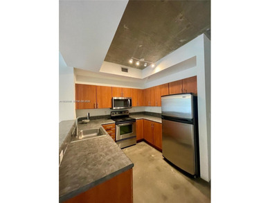 BEAUTIFUL APARTMENT IN MIDTOWN. 2 BEDROOM AND 2 BATHROOM. WITH