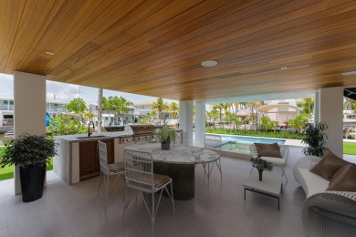 Extraordinary 6,043 Sq.Ft. waterfront home with the finest