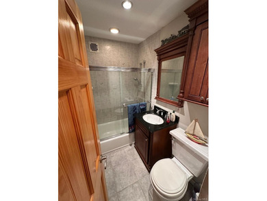 Spacious and Updated Studio unit located at 600 Shore Road, Long