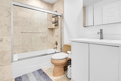 BEAUTIFUL PENTHOUSE CORNER UNIT AMAZING VIEWS OF OCEAN, CITY AND