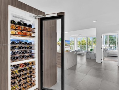 Have you ever dreamt of living on an island? Welcome to Bay