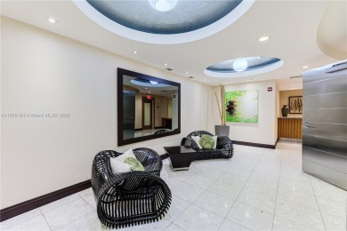 Welcome to Vizcayne South! Beautiful and charming studio with