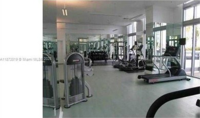 STYLISH 1 BED / 1 BATH AT THE IVY - LIVE IN THE HEART OF