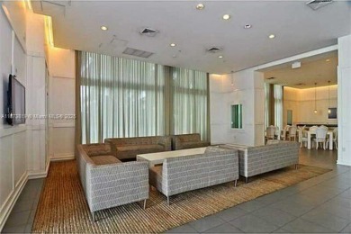 STYLISH 1 BED / 1 BATH AT THE IVY - LIVE IN THE HEART OF
