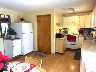 You'll find everything that you need in this cozy city gem