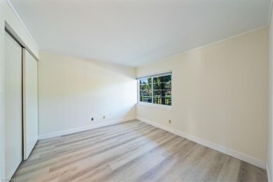 WOW! Fabulously updated 2nd floor unit with a perfect North