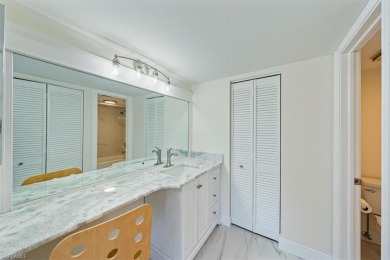 WOW! Fabulously updated 2nd floor unit with a perfect North