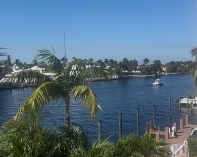Take in the fantastic, direct Intracoastal views and spectacular