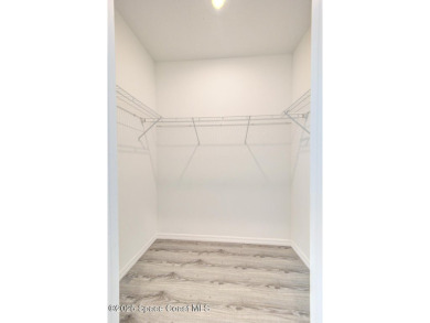 BRIGHT, SUNNY, CLEAN, NEWER! 2023-Built Home with Modern