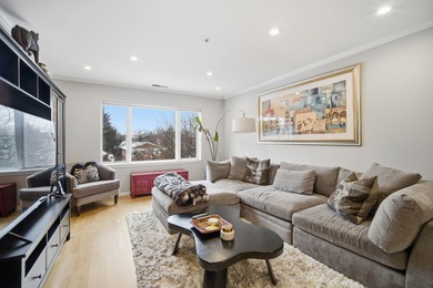 Sun-lit and inviting 2-bedroom, 2-full-bath condo in a fantastic