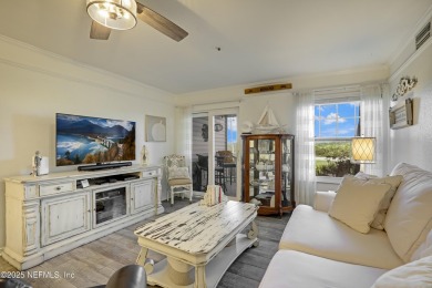 **GATED COMMUNITY**OCEAN FRONT**UPDATED** Step RIGHT ACROSS THE