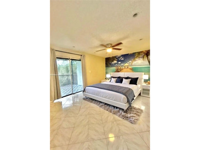 2/2 in the heart of Plantation. LAUNDRY IN-UNIT. The apartment