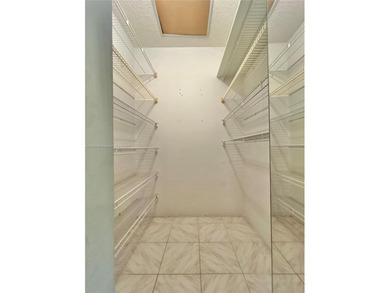 2/2 in the heart of Plantation. LAUNDRY IN-UNIT. The apartment