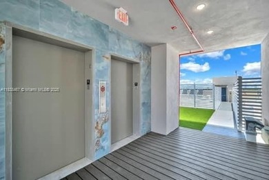 Welcome to this beautifully 1 bed, 1 bath condo in the heart of