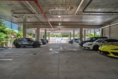 Welcome to this beautifully 1 bed, 1 bath condo in the heart of