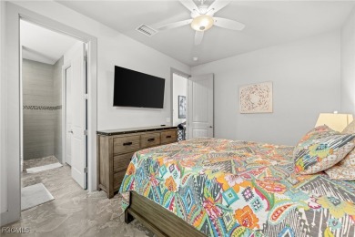 The Blue Pearl is a luxurious, spacious 3 bedroom, 3.5 bathroom