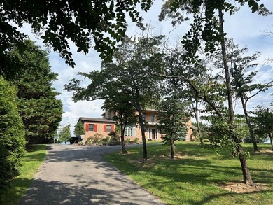 REDUCED!!! Residential or Commercial this property can be used