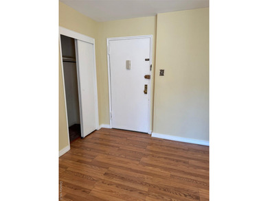 A beautiful, spacious and very well maintained 1 Bedroom / 1