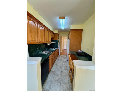 A beautiful, spacious and very well maintained 1 Bedroom / 1