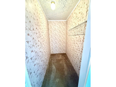 Spacious 3-bedroom, 2-bath 2006 mobile home with 1,680 sq ft of