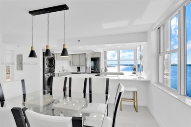 Fully Renovated Oceanfront Condo at Singer Island.
Experience