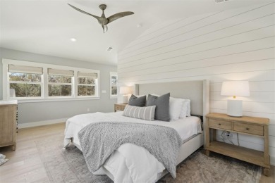 Welcome home to Oyster Bay Harbour! Enjoy breathtaking sunrise