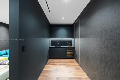 EXQUISITELY REDESIGNED TWO-STORY PENTHOUSE BY TOGU DESIGN &