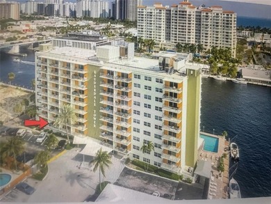 LUXURY STUDIO IN PREMIER INTRACOASTAL HIGH-RISE--FULLY FURNISHED