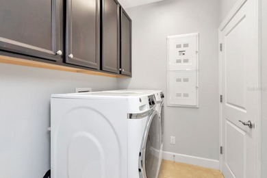 Stunning Waterfront Property in a Gated Community



Built