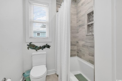 Come and visit Marshland Park where you will find 39 Lazy