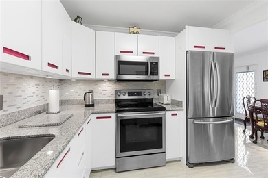 Immaculate and move-in ready first-floor condo offering 1,000 sq