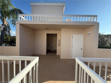 Lakeside is in the heart of North Naples, just minutes from