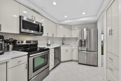 RARE, BEAUTIFUL RENOVATED OPEN 3 BREDROOM, 2 BATHROOM, CORNER