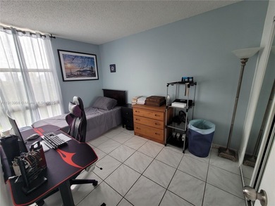 Beautiful unit with breathtaking golf course views in a safe