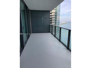 Amazing direct BAY VIEWS from this 2BED/3BATH  condo in Miami's