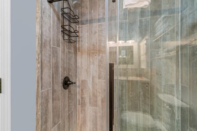 Looking for a Fully Furnished Condo on Indian Point that is lake