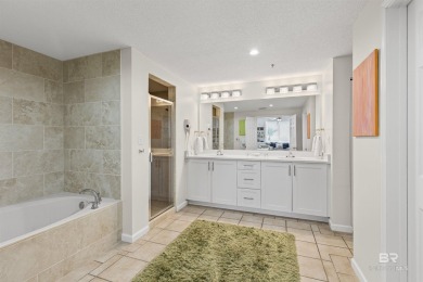 PRICED TO SELL! DON'T MISS THIS ONE. Welcome to Paradise. Direct