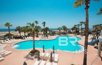 PRICED TO SELL! DON'T MISS THIS ONE. Welcome to Paradise. Direct