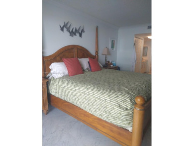 BEST DEAL FOR A 1 BED1.5 BATHS, AT THE BUILDING !! BEST PRICE !!