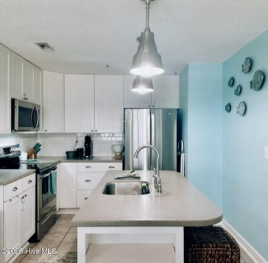 Island elegance meets modern comfort at Villa Capriani. Unit