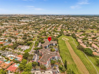 This beautifully updated 1 Bed / 1 Bath unit offers breathtaking