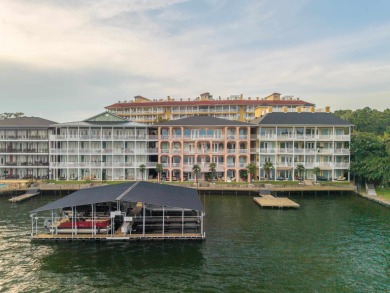 Lake Hamilton Luxury Condo - 3,808 Sq Ft + Rare Boat Slip & Lift