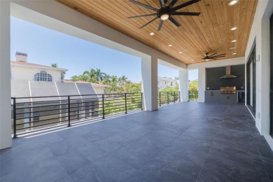 One or more photo(s) has been virtually staged. Newly completed