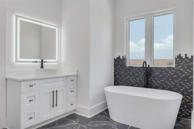 One or more photo(s) has been virtually staged. Newly completed