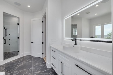 One or more photo(s) has been virtually staged. Newly completed