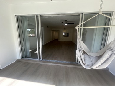 BEAUTIFUL  MODERN 2/2 MOERN  APARMENT , MOVE IN