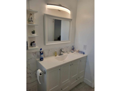 VERY BEAUTIFUL TURN KEY REMODELED 1 BEDROOM 1 BATHROOM WITH A